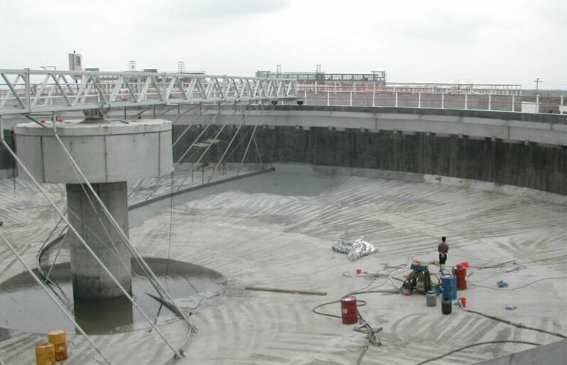 大型混凝土水池漏水如何处理？