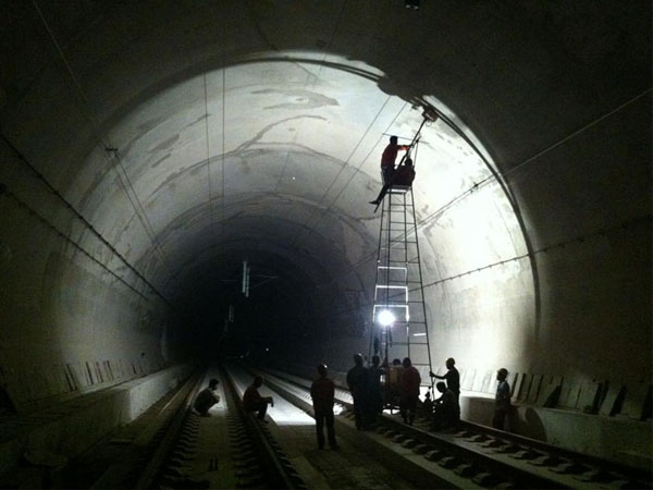 隧道青青草原网址方案【2套】