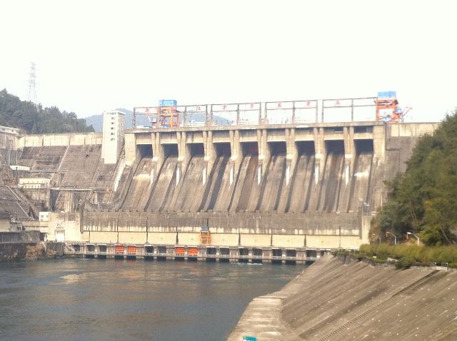 水電站過水涵洞漏水-原因分析-解決方案 水電站過水涵洞漏水-原因分析-解決方案