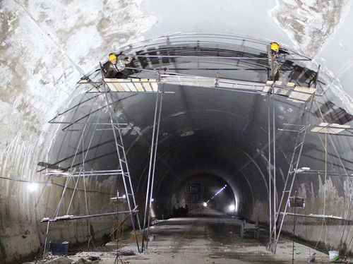 洛欒高速公路隧道防水青青草原网址青青草视频免费下载案例