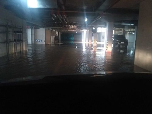 郑州北区英才街保利地下停车场防水堵漏工程施工案例