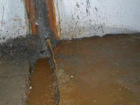 郑州某时代广场地下停车场防水堵漏施工案例